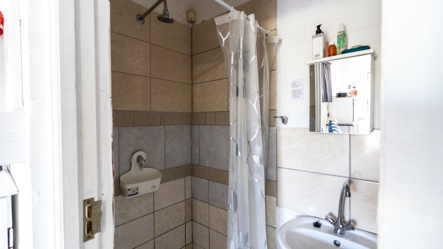 8 Bedroom Property for Sale in Country Club Western Cape